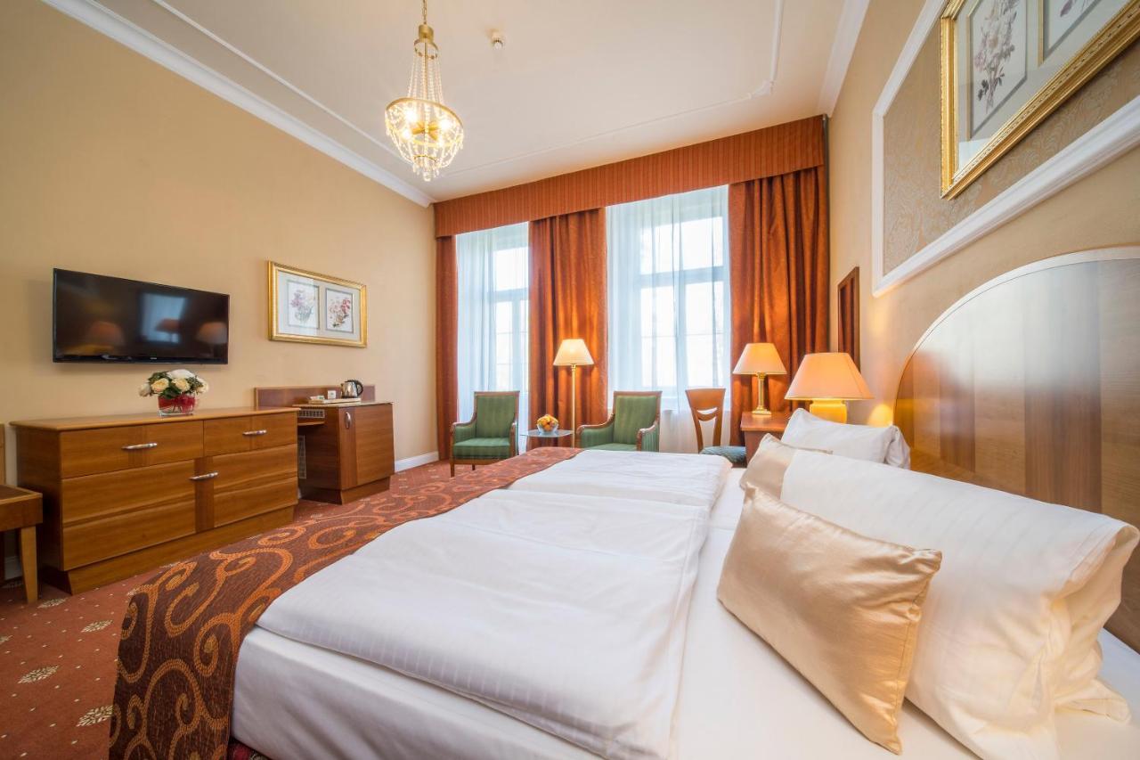 Spa Resort Pawlik-Aquaforum Františkovy Lázně Екстериор снимка