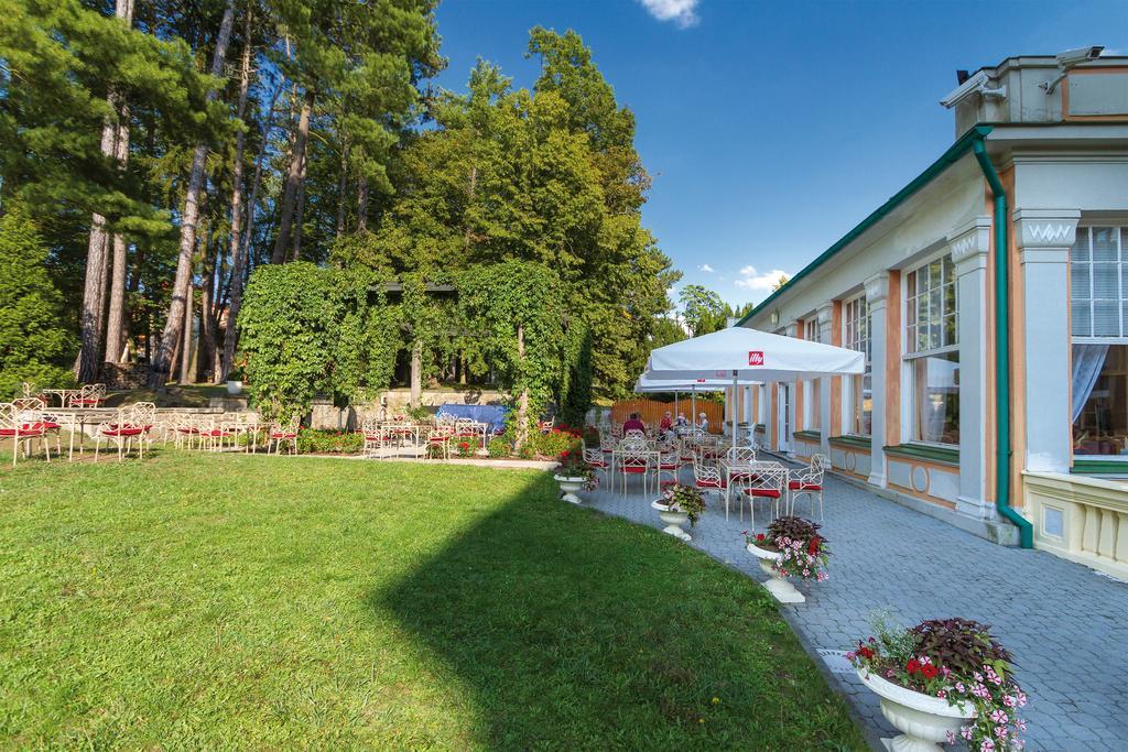 Spa Resort Pawlik-Aquaforum Františkovy Lázně Екстериор снимка