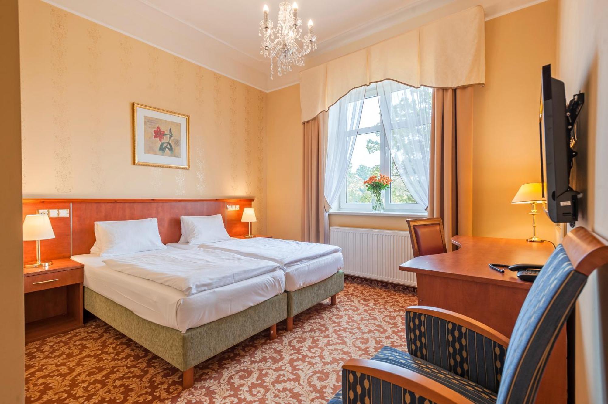 Spa Resort Pawlik-Aquaforum Františkovy Lázně Стая снимка