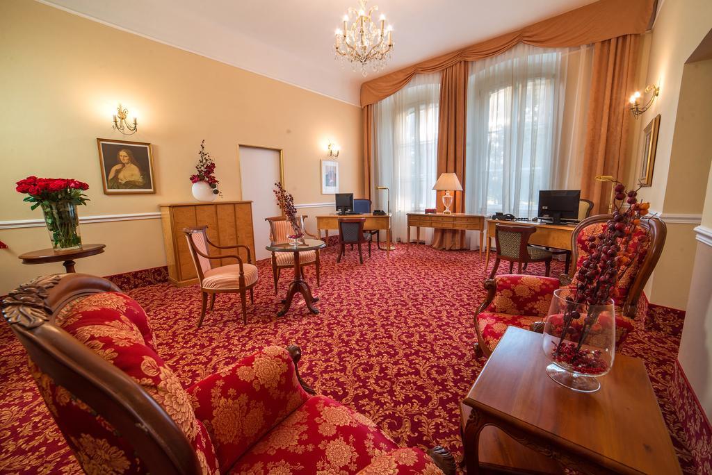 Spa Resort Pawlik-Aquaforum Františkovy Lázně Екстериор снимка