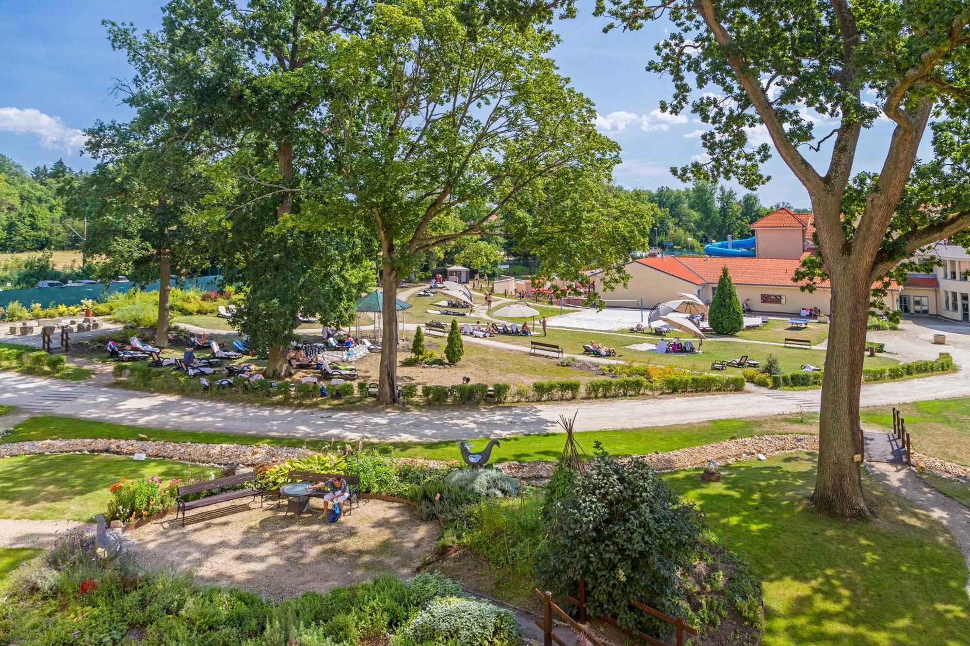 Spa Resort Pawlik-Aquaforum Františkovy Lázně Екстериор снимка