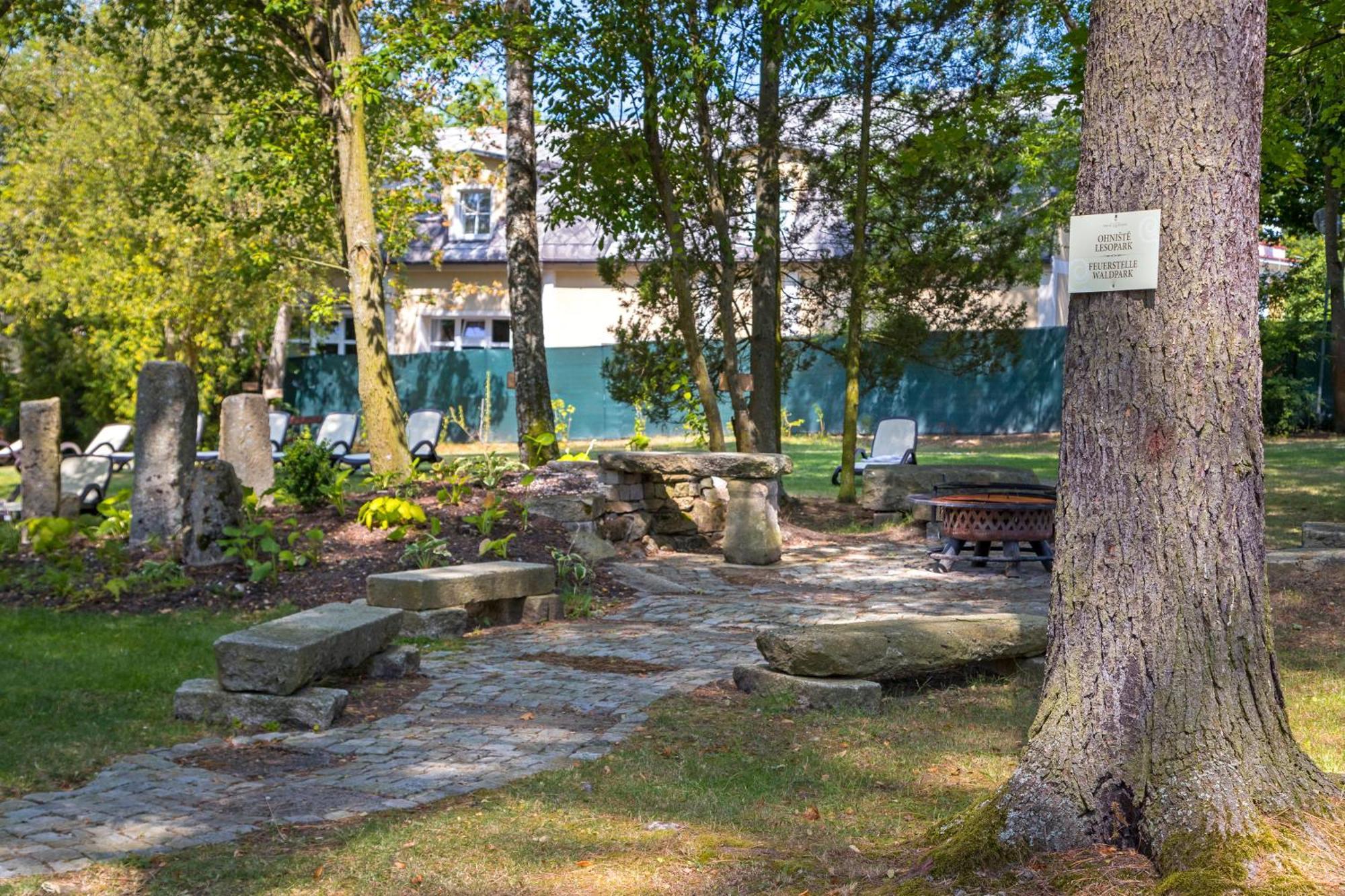 Spa Resort Pawlik-Aquaforum Františkovy Lázně Екстериор снимка