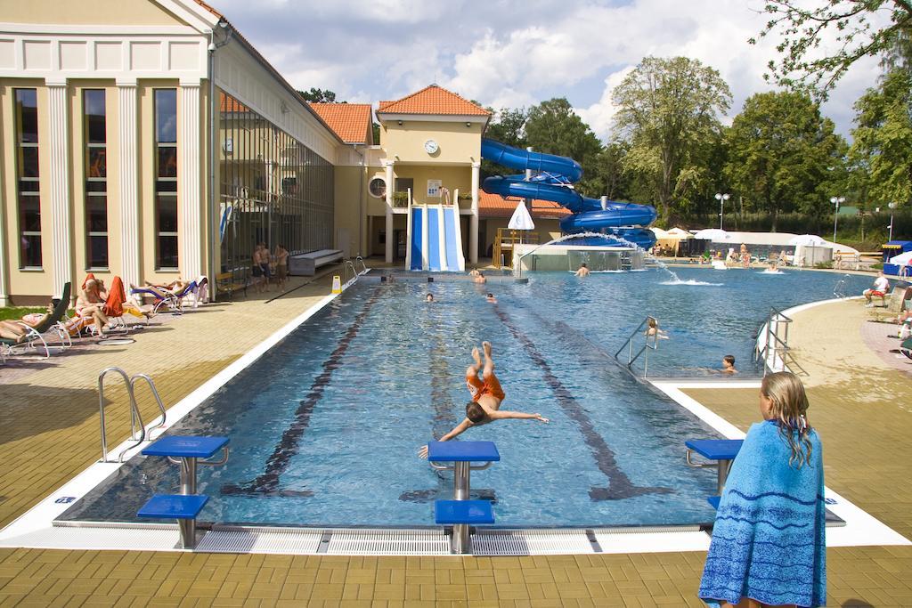 Spa Resort Pawlik-Aquaforum Františkovy Lázně Екстериор снимка