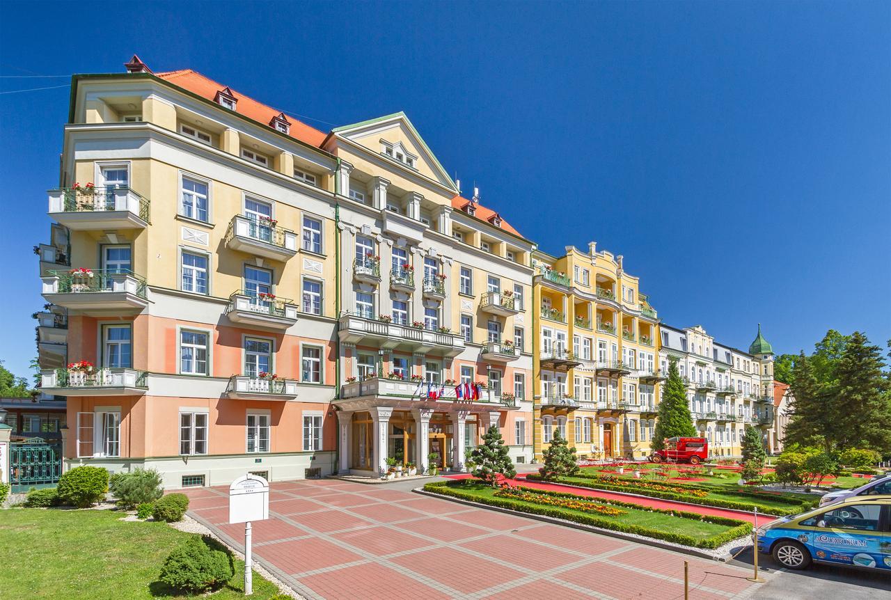 Spa Resort Pawlik-Aquaforum Františkovy Lázně Екстериор снимка